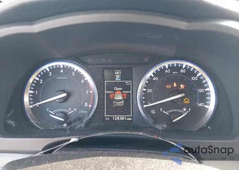 2015 Toyota Highlander Xle V6 z USA, uszkodzony, nr VIN 5TDKKRFH5FS075321